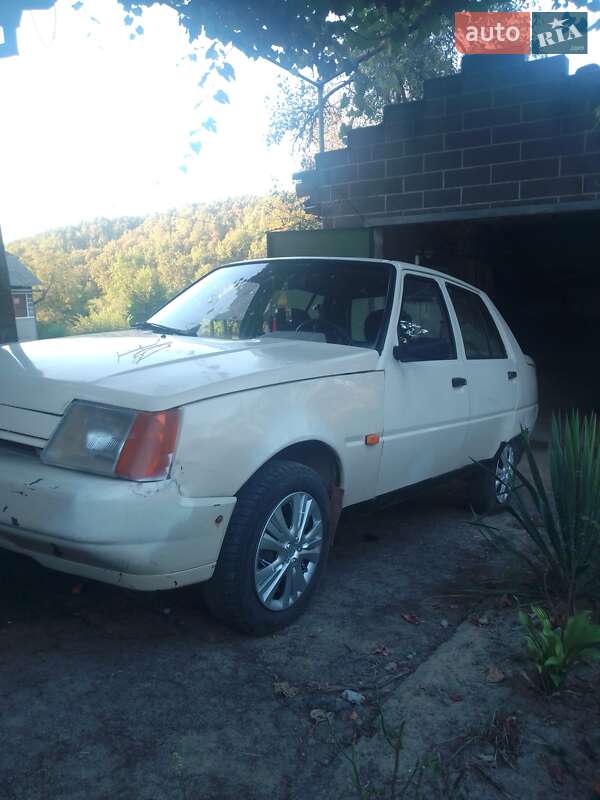 Ліфтбек ЗАЗ 1103 Славута 2003 в Виноградові