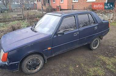 Лифтбек ЗАЗ 1103 Славута 2008 в 