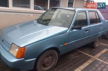 Лифтбек ЗАЗ 1103 Славута 2003 в 