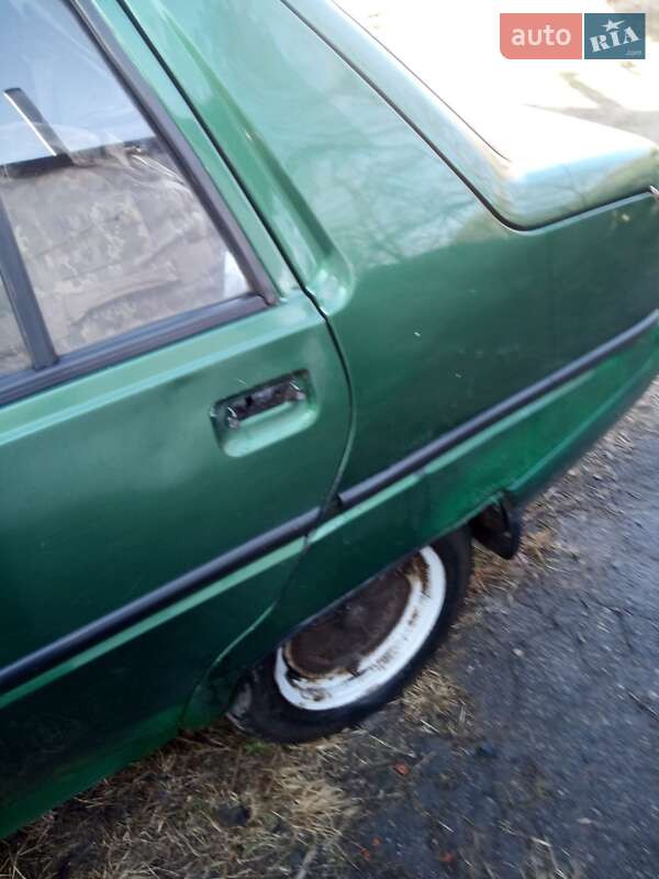 Ліфтбек ЗАЗ 1103 Славута 2002 в Ямпілю
