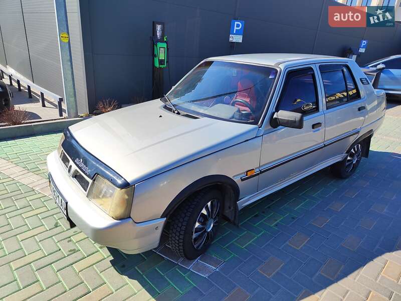 Лифтбек ЗАЗ 1103 Славута 2005 в Виннице