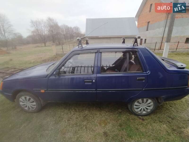 ЗАЗ 1103 Славута 2002