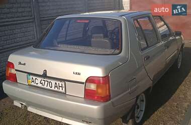 Лифтбек ЗАЗ 1103 Славута 2009 в 