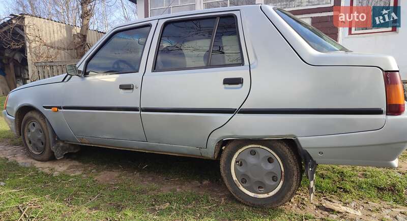 Лифтбек ЗАЗ 1103 Славута 2004 в Летичеве фото 7 Лифтбек ЗАЗ 1103 Славута 2004 в Летичеве