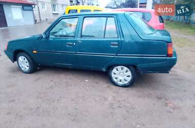 Лифтбек ЗАЗ 1103 Славута 2005 в 