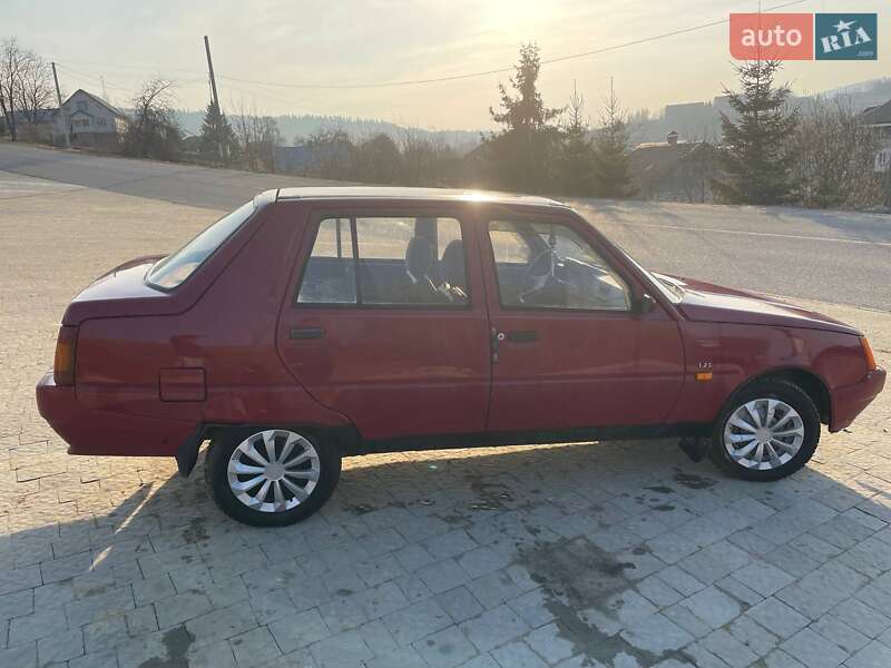 Ліфтбек ЗАЗ 1103 Славута 2004 в Турці