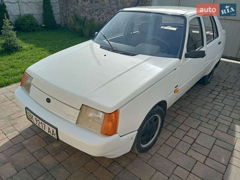 Ліфтбек ЗАЗ 1103 Славута 2003 в 
