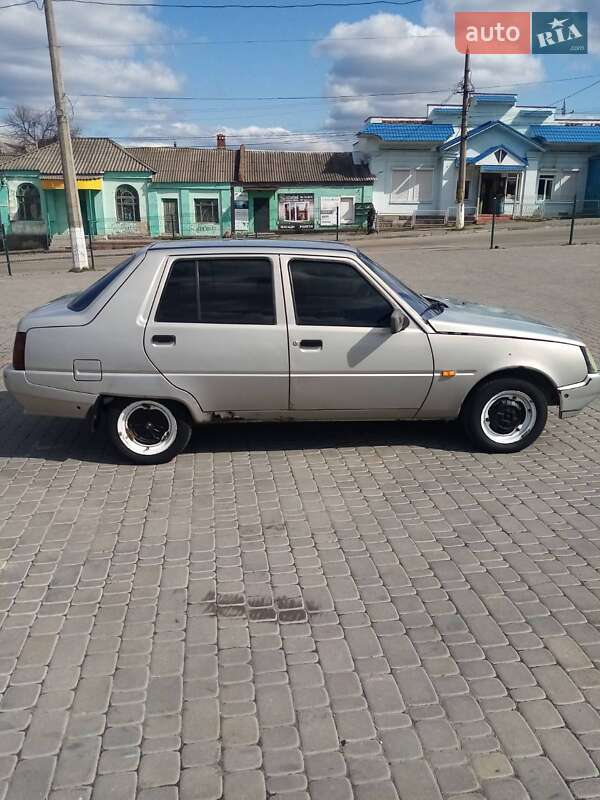 Лифтбек ЗАЗ 1103 Славута 2007 в Первомайске