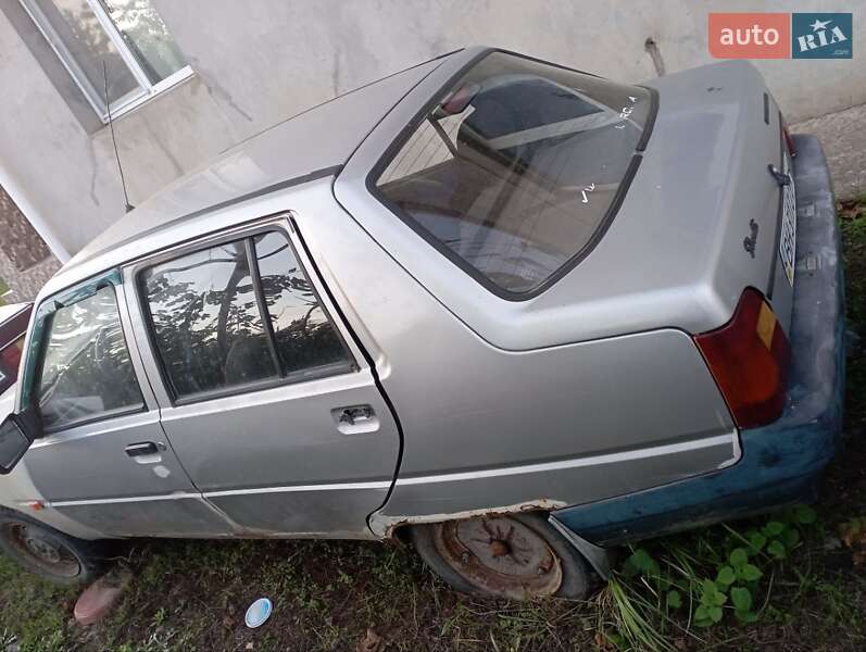 ЗАЗ 1103 Славута 2000