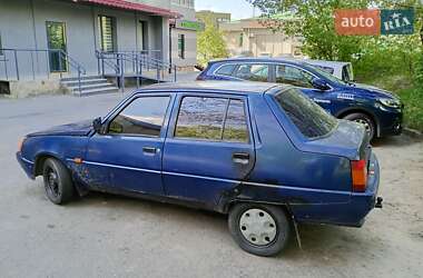 Лифтбек ЗАЗ 1103 Славута 2005 в 