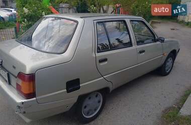 Лифтбек ЗАЗ 1103 Славута 2006 в 