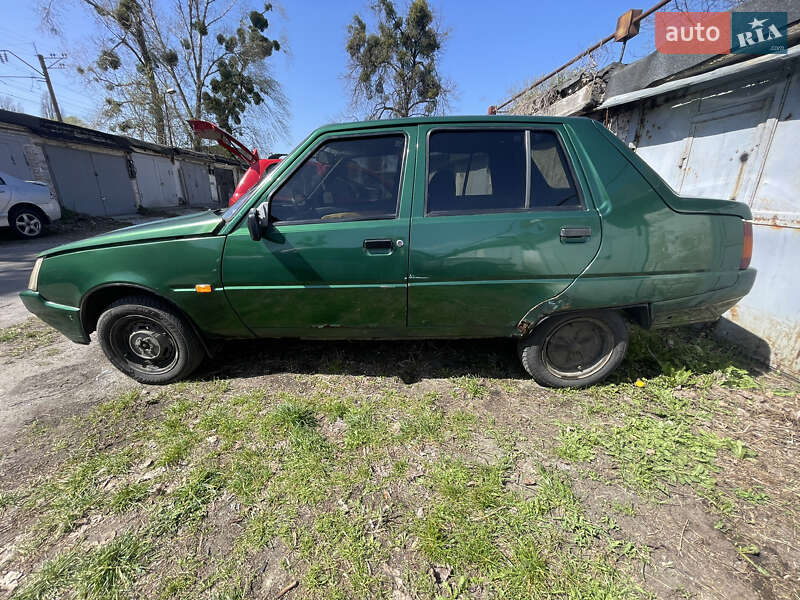 Лифтбек ЗАЗ 1103 Славута 2003 в Киеве