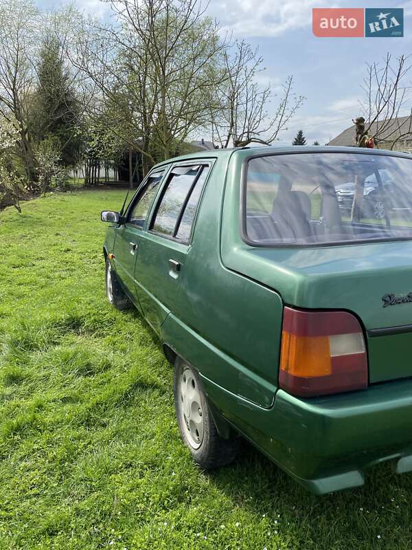 Лифтбек ЗАЗ 1103 Славута 2003 в Жидачове