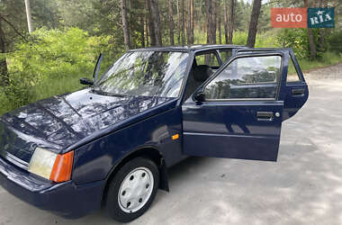 Ліфтбек ЗАЗ 1103 Славута 2008 в 