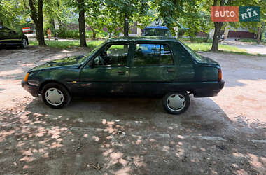 Лифтбек ЗАЗ 1103 Славута 2004 в 