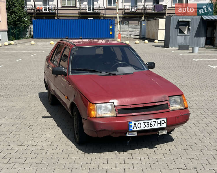 Лифтбек ЗАЗ 1103 Славута 2006 в 