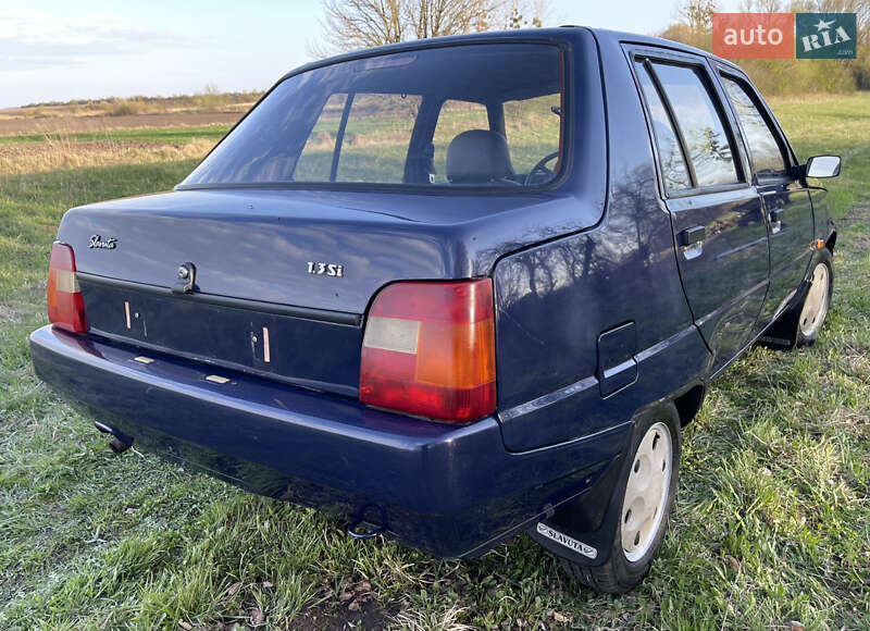 Лифтбек ЗАЗ 1103 Славута 2010 в Славуте