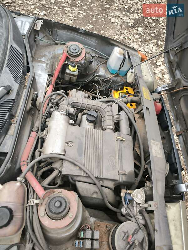 Лифтбек ЗАЗ 1103 Славута 2006 в Киеве