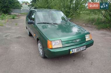 Лифтбек ЗАЗ 1103 Славута 2004 в Киеве