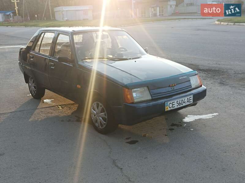 Лифтбек ЗАЗ 1103 Славута 2005 в  фото Лифтбек ЗАЗ 1103 Славута 2005 в