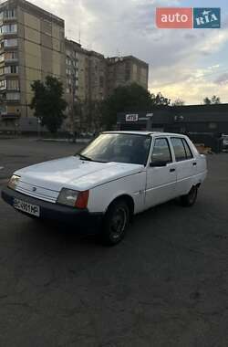 Лифтбек ЗАЗ 1103 Славута 2010 в 
