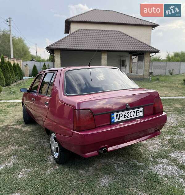 Лифтбек ЗАЗ 1103 Славута 2004 в Запорожье