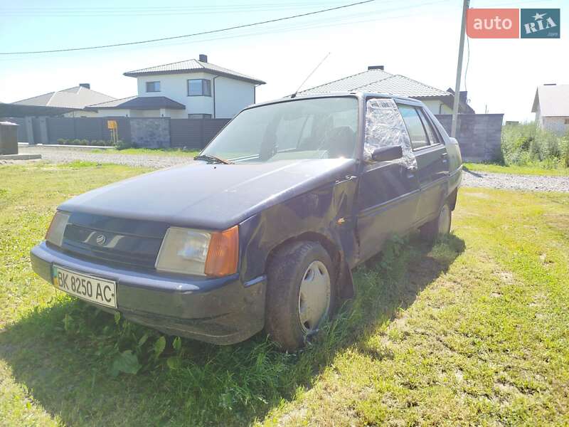 Лифтбек ЗАЗ 1103 Славута 2006 в 