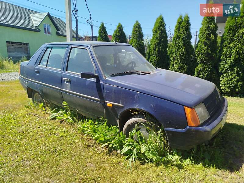 Лифтбек ЗАЗ 1103 Славута 2006 в Луцке фото 5 Лифтбек ЗАЗ 1103 Славута 2006 в Луцке