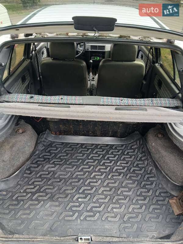 Лифтбек ЗАЗ 1103 Славута 2003 в Киеве фото 6 Лифтбек ЗАЗ 1103 Славута 2003 в Киеве