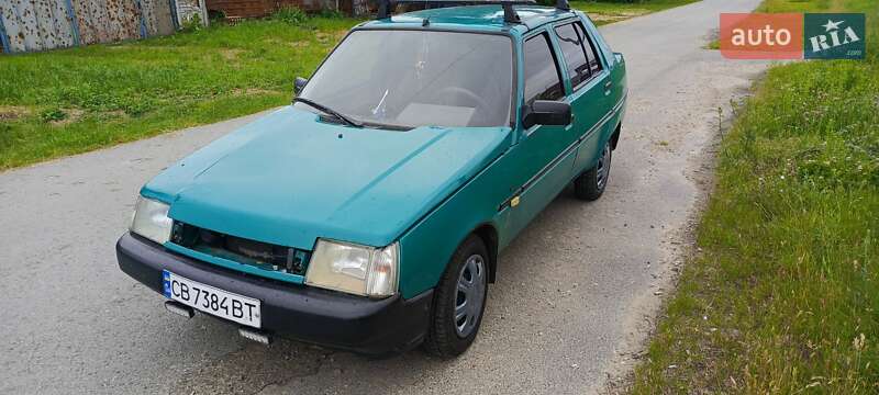 Лифтбек ЗАЗ 1103 Славута 2003 в Чернигове
