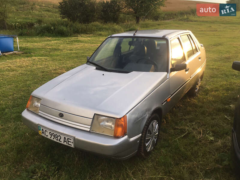 Лифтбек ЗАЗ 1103 Славута 2003 в Локачах фото 10 Лифтбек ЗАЗ 1103 Славута 2003 в Локачах