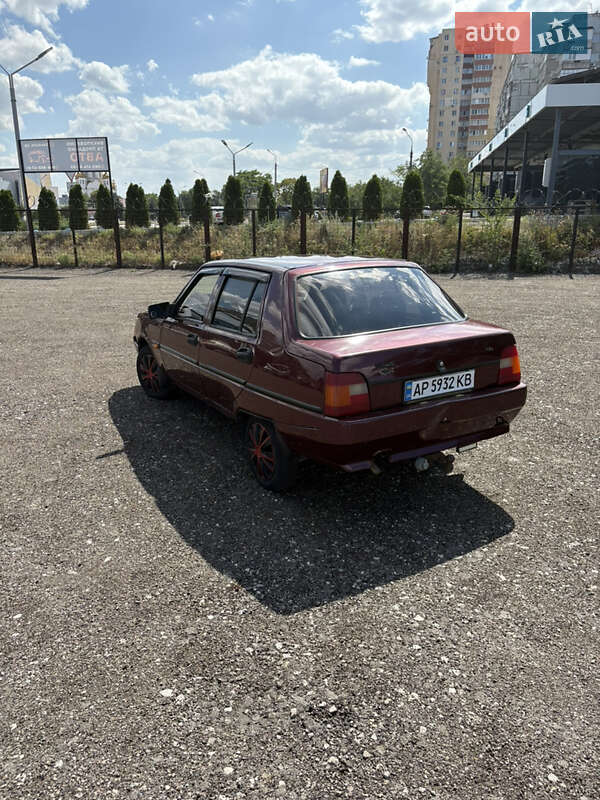 Лифтбек ЗАЗ 1103 Славута 2006 в Запорожье