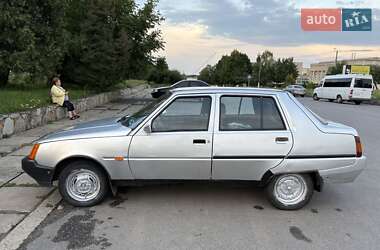 Лифтбек ЗАЗ 1103 Славута 2005 в Новоднестровске