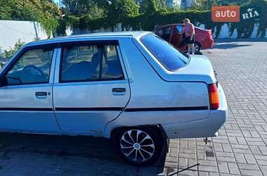 Лифтбек ЗАЗ 1103 Славута 2005 в Запорожье