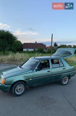 Лифтбек ЗАЗ 1103 Славута 2006 в 