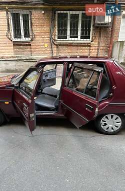 Лифтбек ЗАЗ 1103 Славута 2006 в 