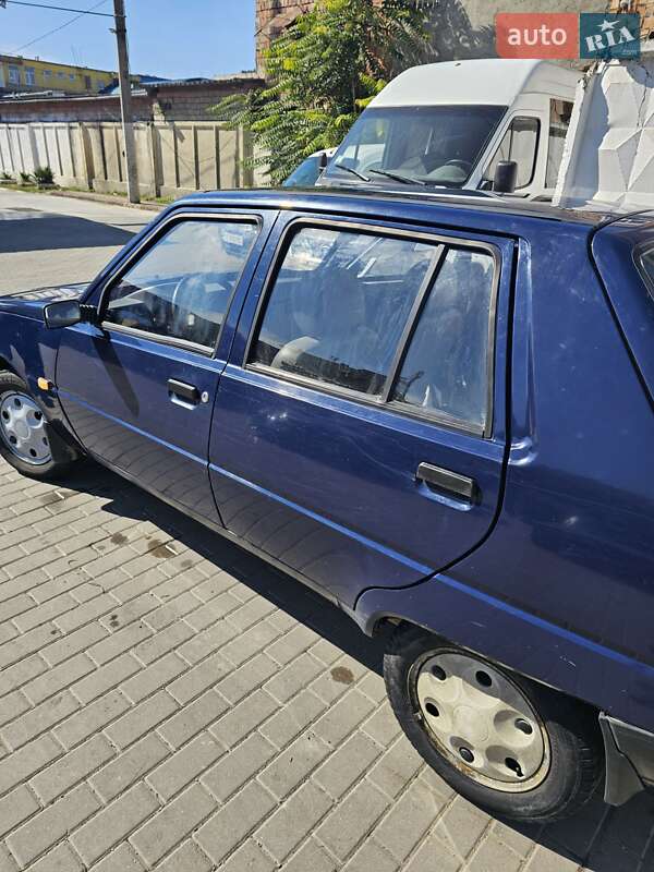 Лифтбек ЗАЗ 1103 Славута 2007 в Черновцах