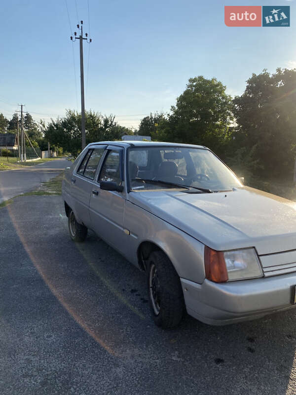 Лифтбек ЗАЗ 1103 Славута 2008 в Черкассах фото 4 Лифтбек ЗАЗ 1103 Славута 2008 в Черкассах