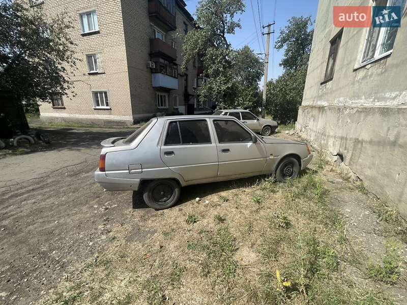Лифтбек ЗАЗ 1103 Славута 1999 в Александровке фото 4 Лифтбек ЗАЗ 1103 Славута 1999 в Александровке
