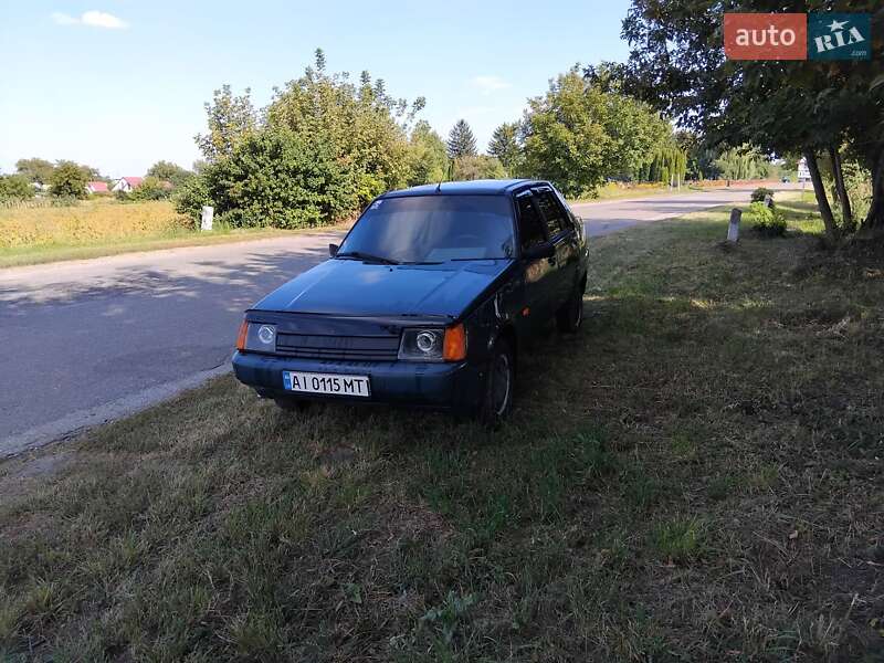 Ліфтбек ЗАЗ 1103 Славута 2005 в 