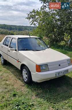 Лифтбек ЗАЗ 1103 Славута 2003 в 