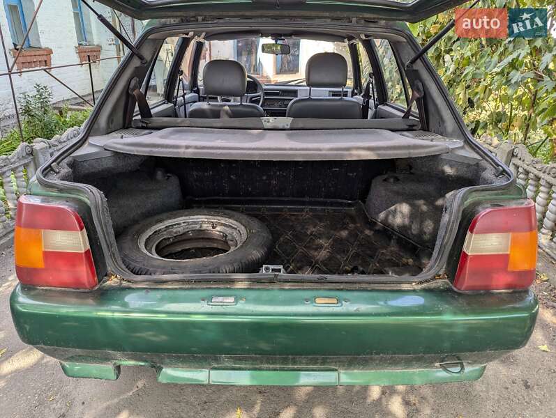 Лифтбек ЗАЗ 1103 Славута 2003 в Ракитном