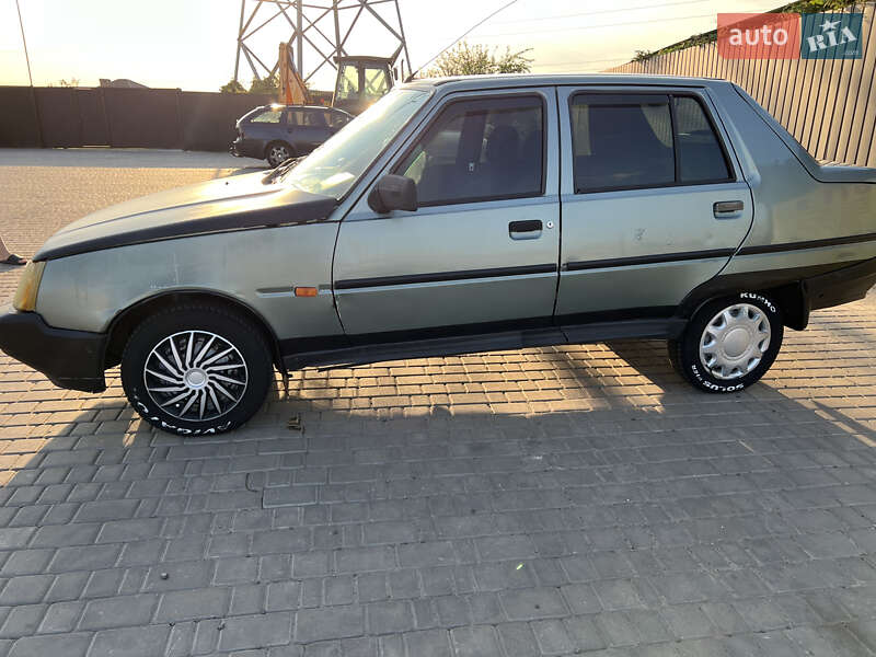 Ліфтбек ЗАЗ 1103 Славута 2004 в Одесі фото 14 Ліфтбек ЗАЗ 1103 Славута 2004 в Одесі