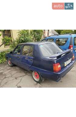 Лифтбек ЗАЗ 1103 Славута 2007 в Черновцах