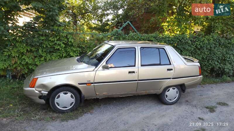 Ліфтбек ЗАЗ 1103 Славута 2003 в Вінниці