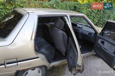 Лифтбек ЗАЗ 1103 Славута 2003 в 