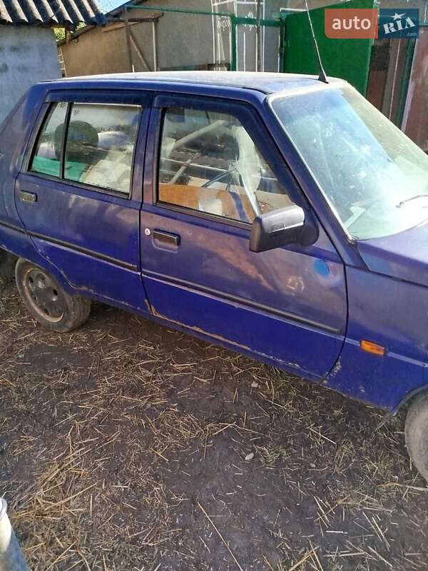 Лифтбек ЗАЗ 1103 Славута 2003 в Полонном фото 4 Лифтбек ЗАЗ 1103 Славута 2003 в Полонном