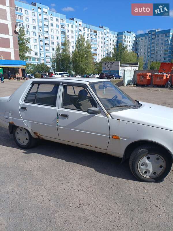 Лифтбек ЗАЗ 1103 Славута 2007 в Каменском