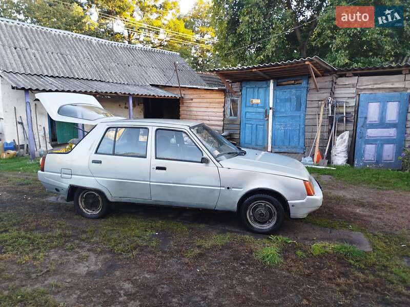 Ліфтбек ЗАЗ 1103 Славута 2009 в Переяславі