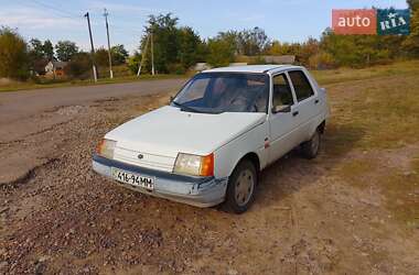 Лифтбек ЗАЗ 1103 Славута 2001 в Прилуках